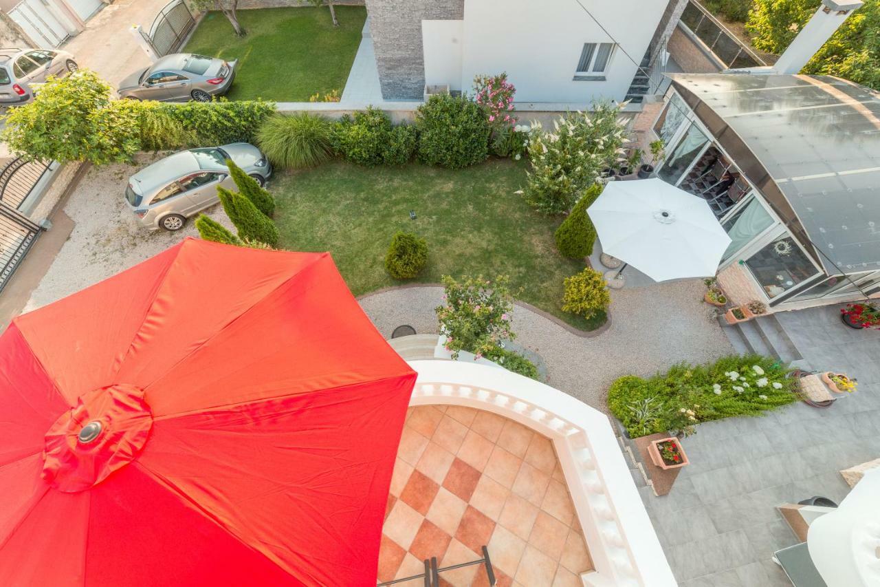 Apartments Lipic Vodice Exterior foto