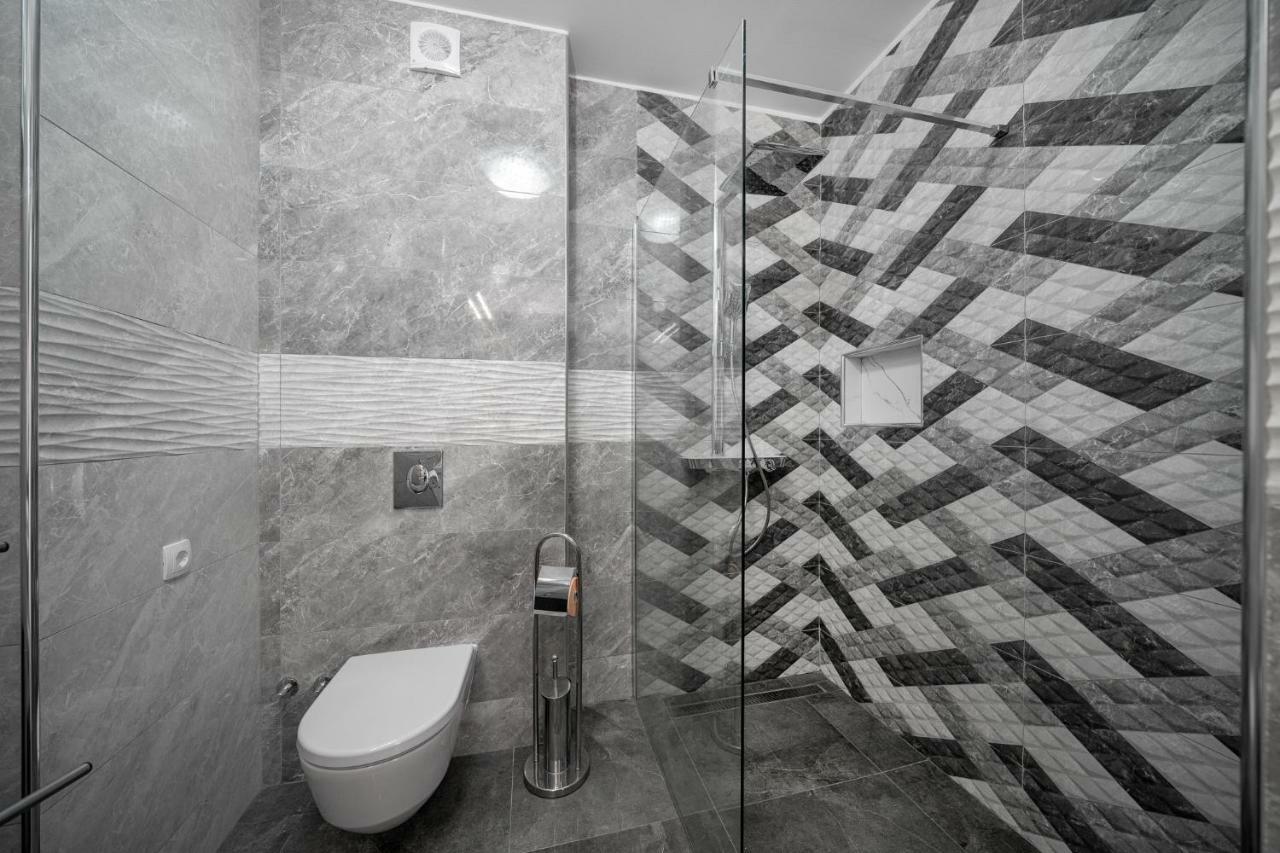 Apartments Lipic Vodice Exterior foto